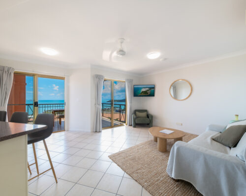 Martinique One Bedroom Lounge